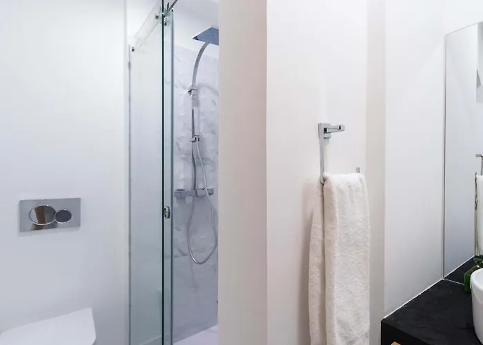 Perfect Cool With Ac, 2 Bedrooms 2 Bathrooms