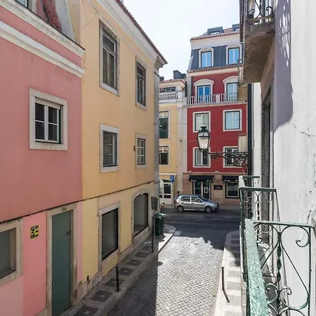 Perfect, Cool, Aircon, 2 Beds 2 Bath Location Lissabon