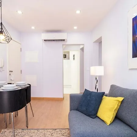 Perfect Cool With Ac, 2 Bedrooms 2 Bathrooms Lissabon