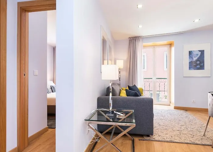 Perfect Cool With Ac, 2 Bedrooms 2 Bathrooms *